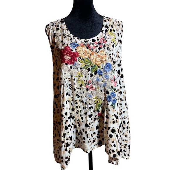 Johnny Was Tops - Johnny Was Floral Embroidered Velvet Sleeveless Boho Leopard Top Size XL